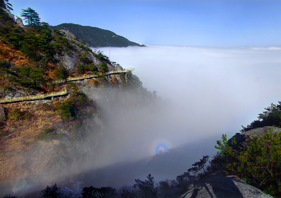 明月山